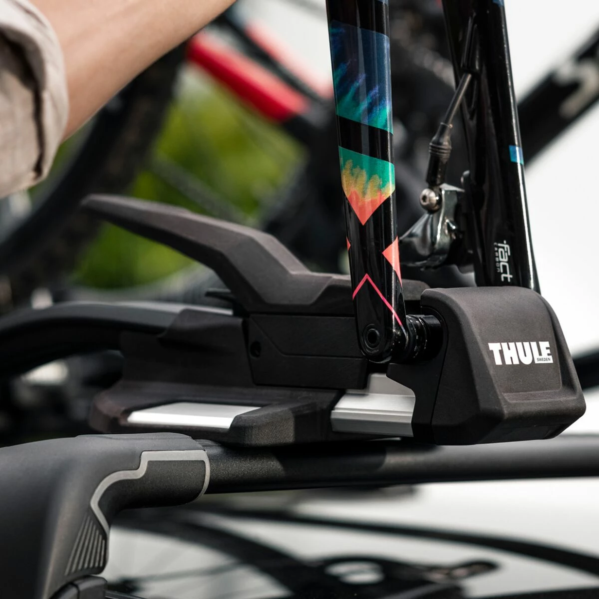 Thule Bike Roof Racks TopRide Bike Mount - Image 5