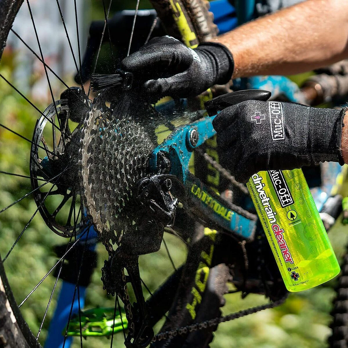 Muc-Off Bike Cleaners & Lubricants Bio Drivetrain Cleaner - Image 3